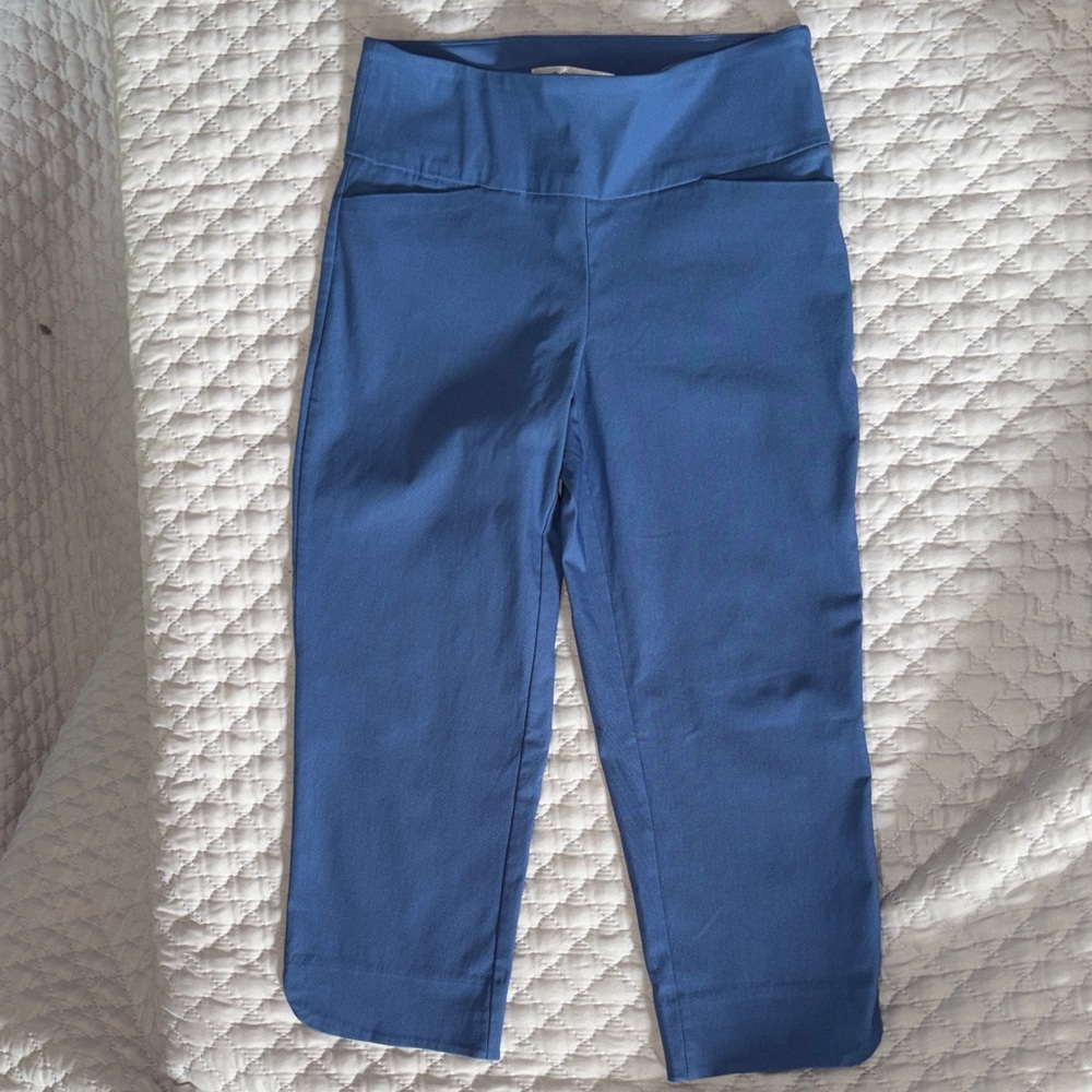 Girls' Blue Athletic Capri Leggings